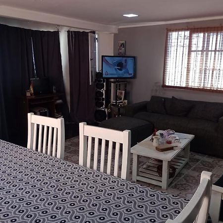Hostal La Palmera Ezeiza Eksteriør billede